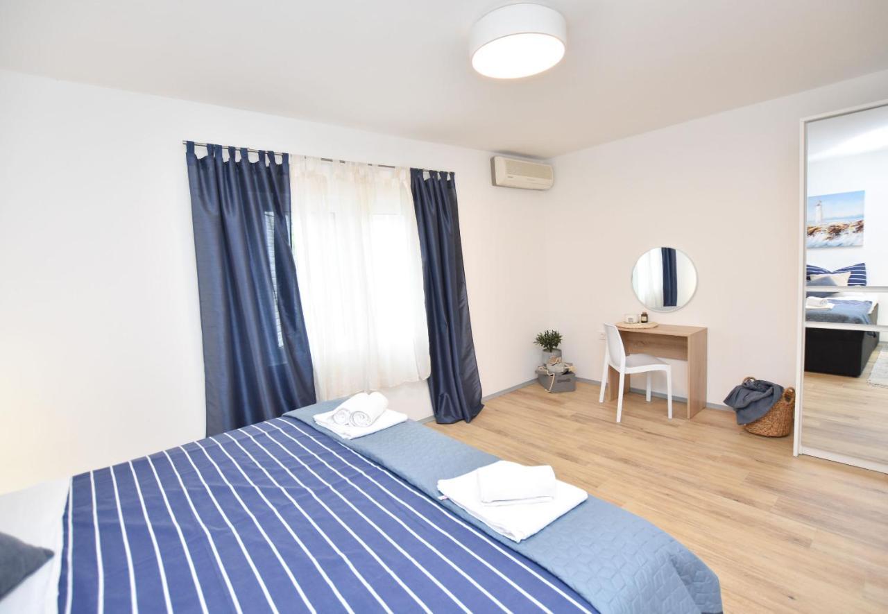 Apartment Palcic Примоштен Экстерьер фото